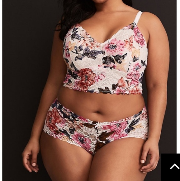 torrid Other - Torrid Sz 5 White Floral Bralette & Matching Panty